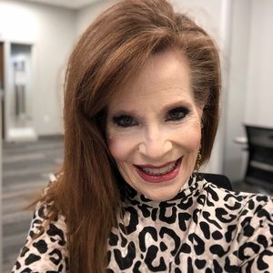 Meet your Posher, Deborah